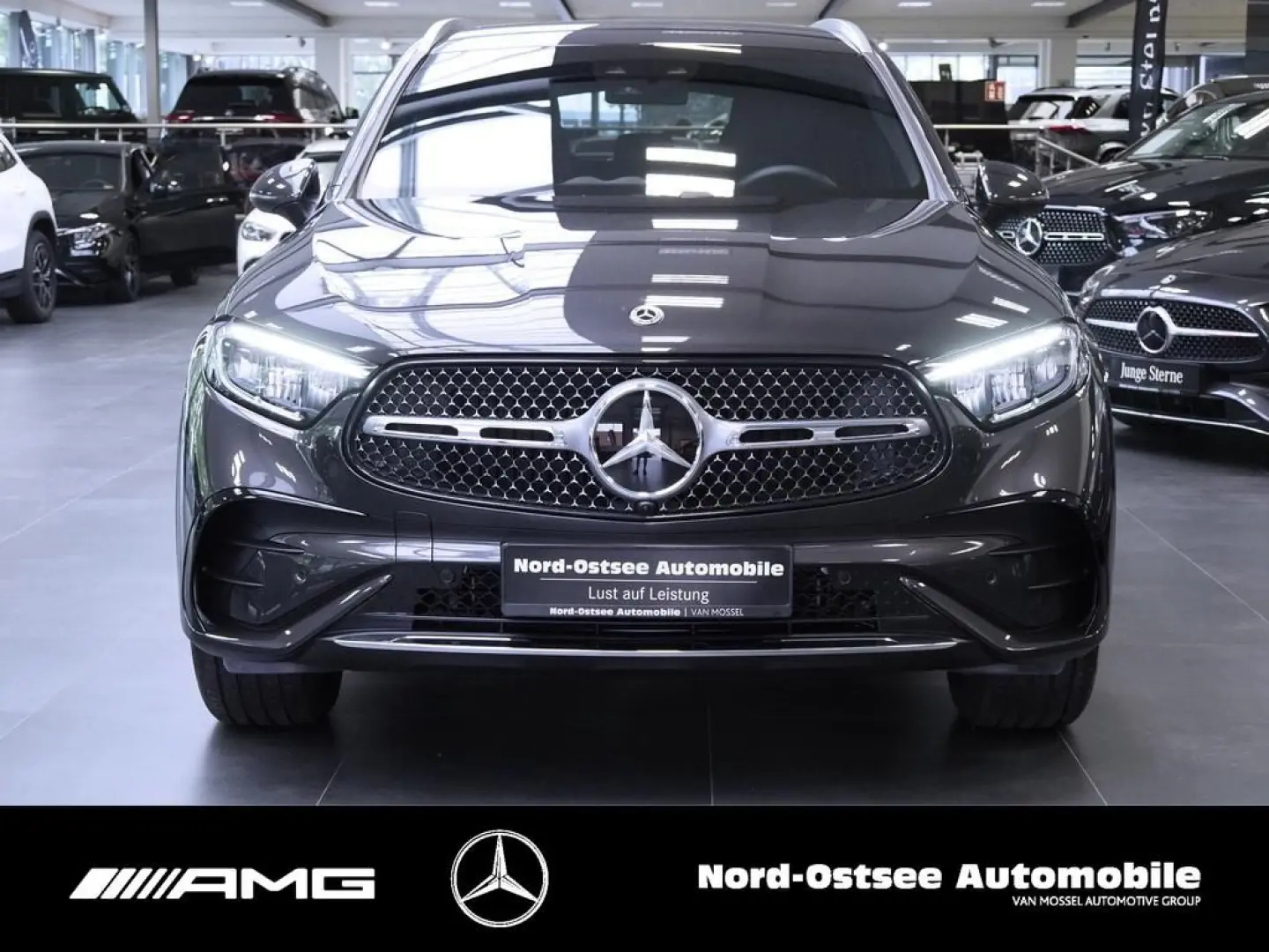 GLC 300 d 4M AMG KAMERA DISTRONIC KEYLESS LED