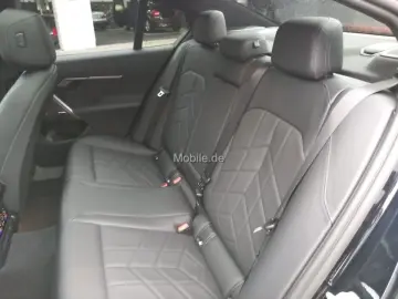 540d xDrive M Sport / NP= 91.280,- / Pano /