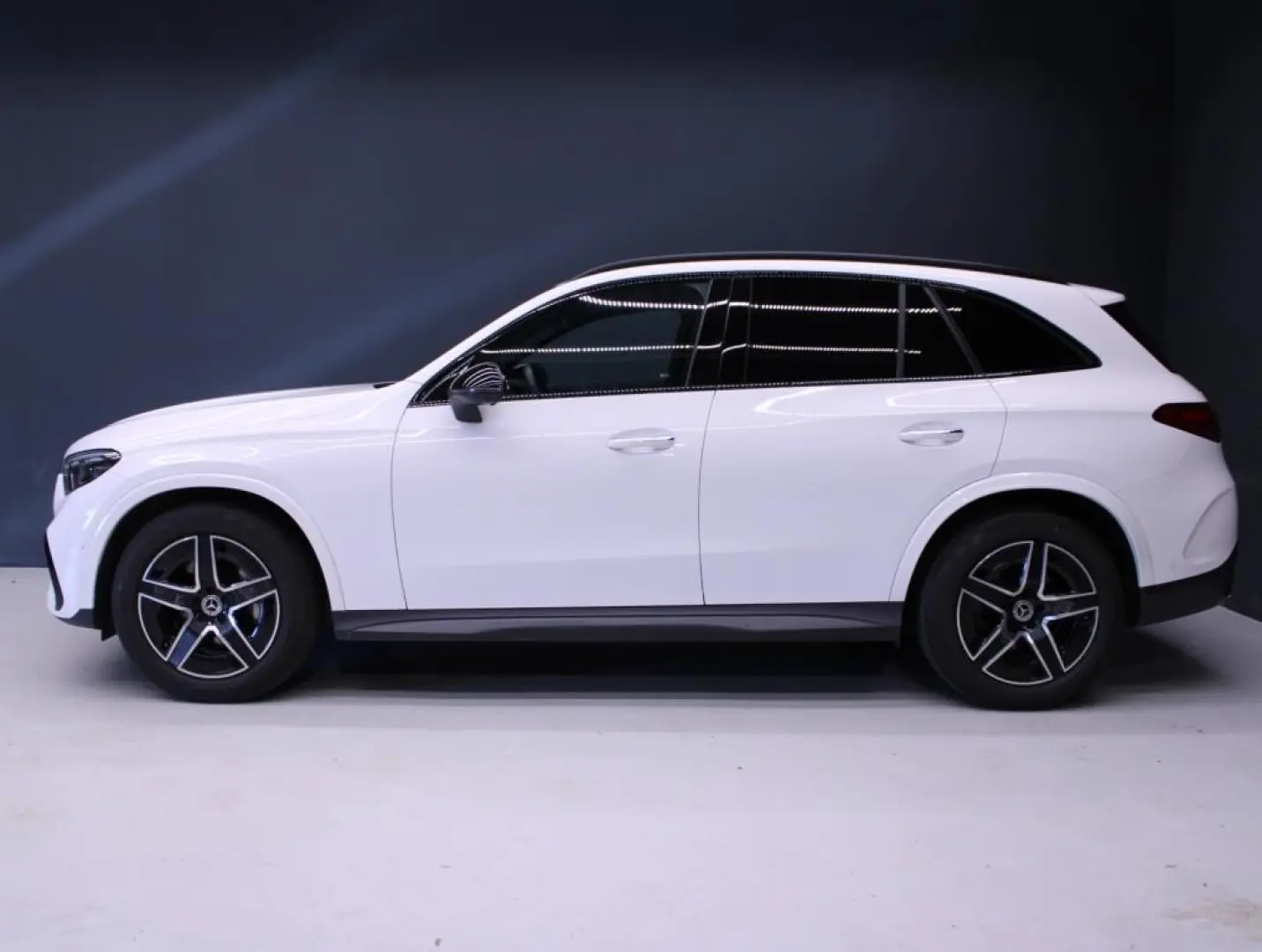 GLC 300 d 4MATIC AMG+Night+MBUX+Ambiente+CarPlay