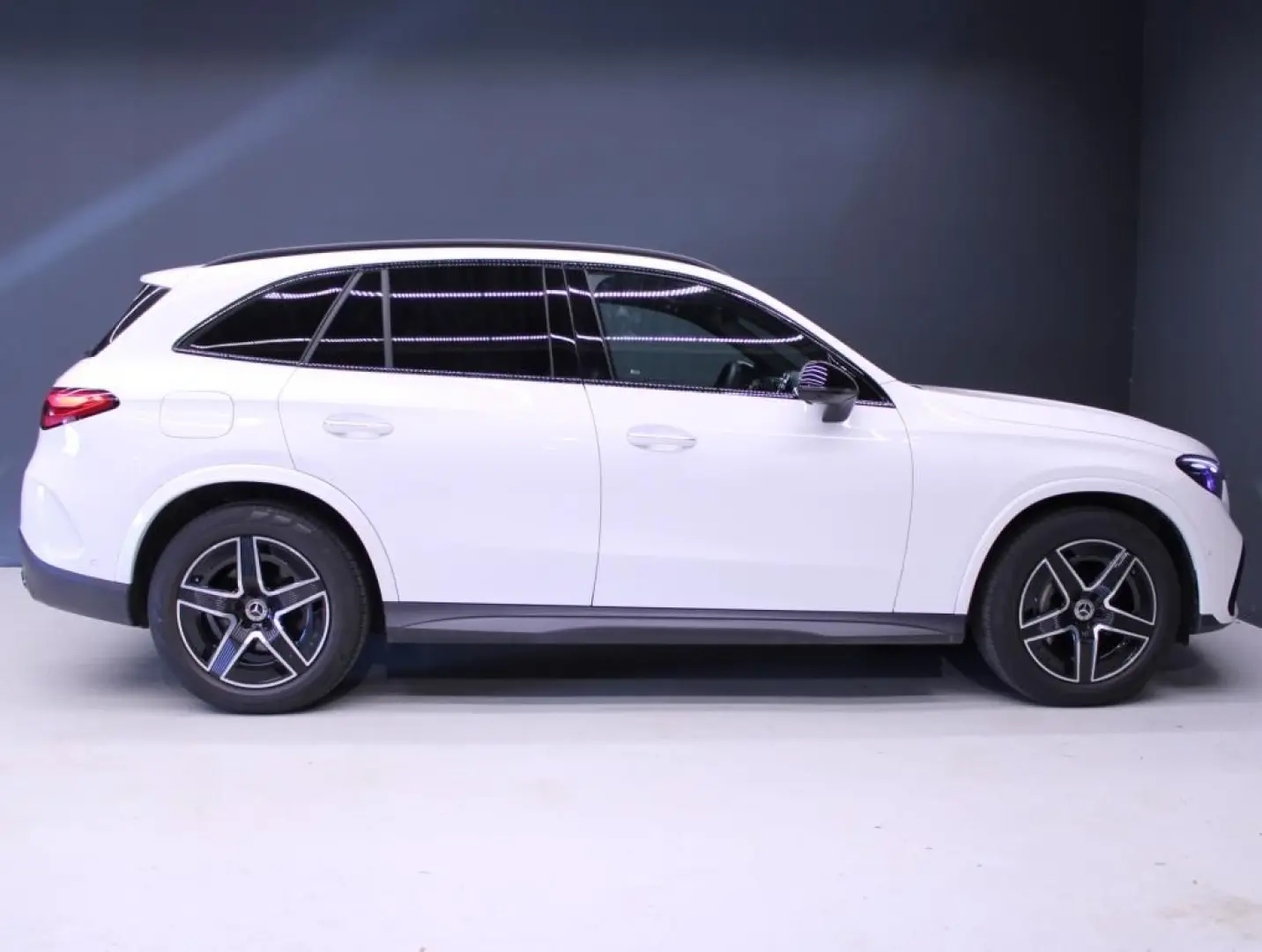 GLC 300 d 4MATIC AMG+Night+MBUX+Ambiente+CarPlay