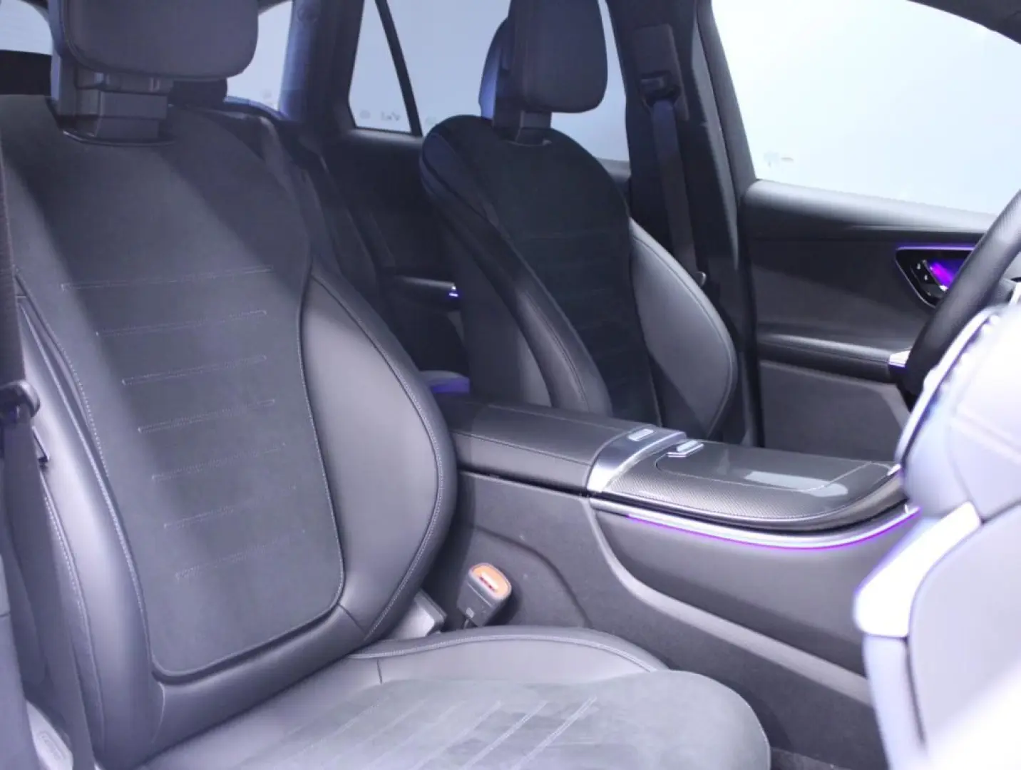 GLC 300 d 4MATIC AMG+Night+MBUX+Ambiente+CarPlay