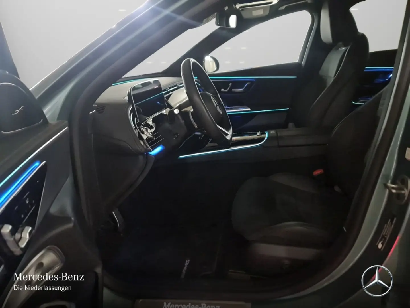 E 300 de AMG Prem./PANO/NIGHT/Bur4D/DIGI/DISTR/