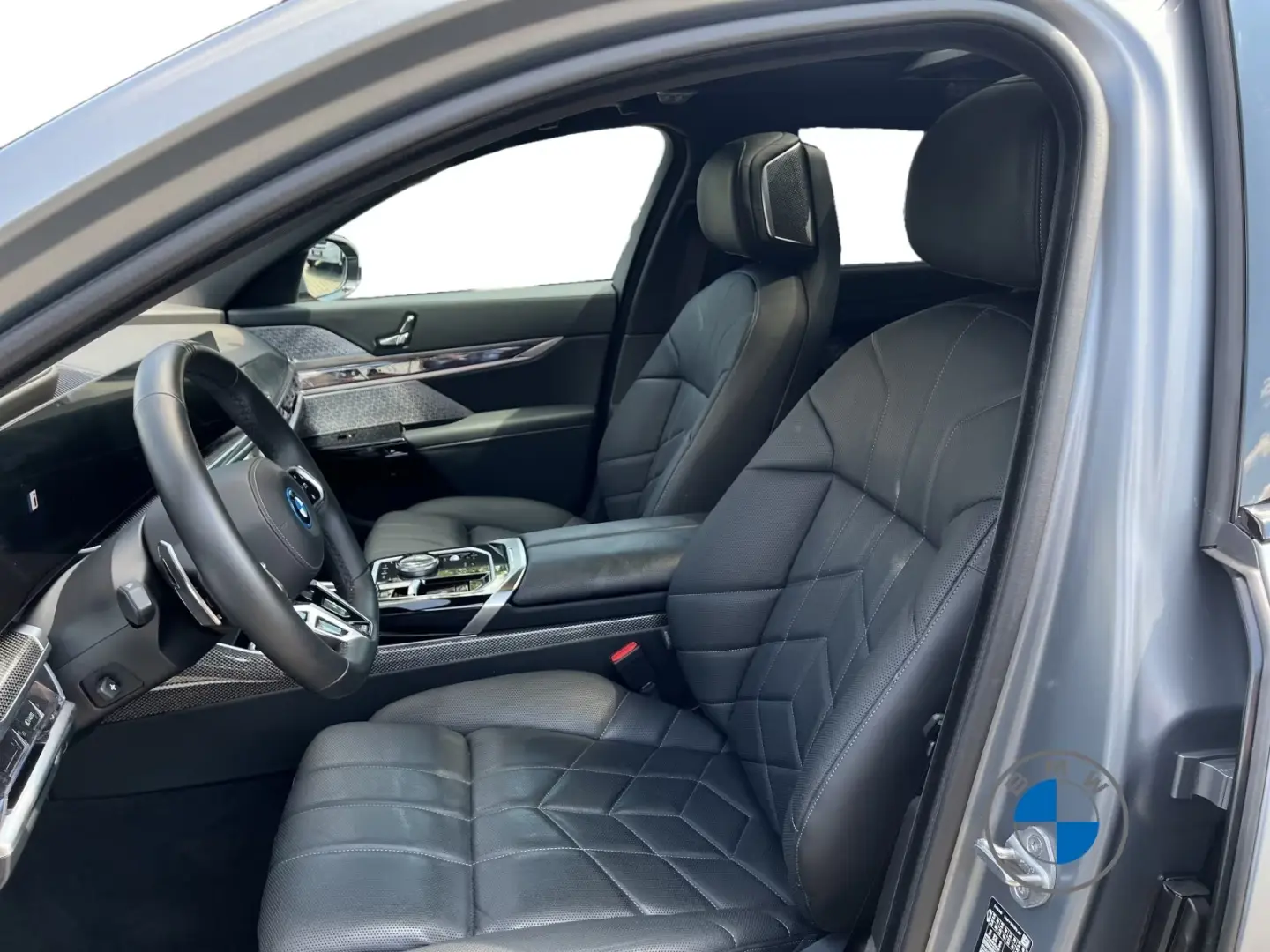 BMW 750 e xDrive M Sport Pro 21