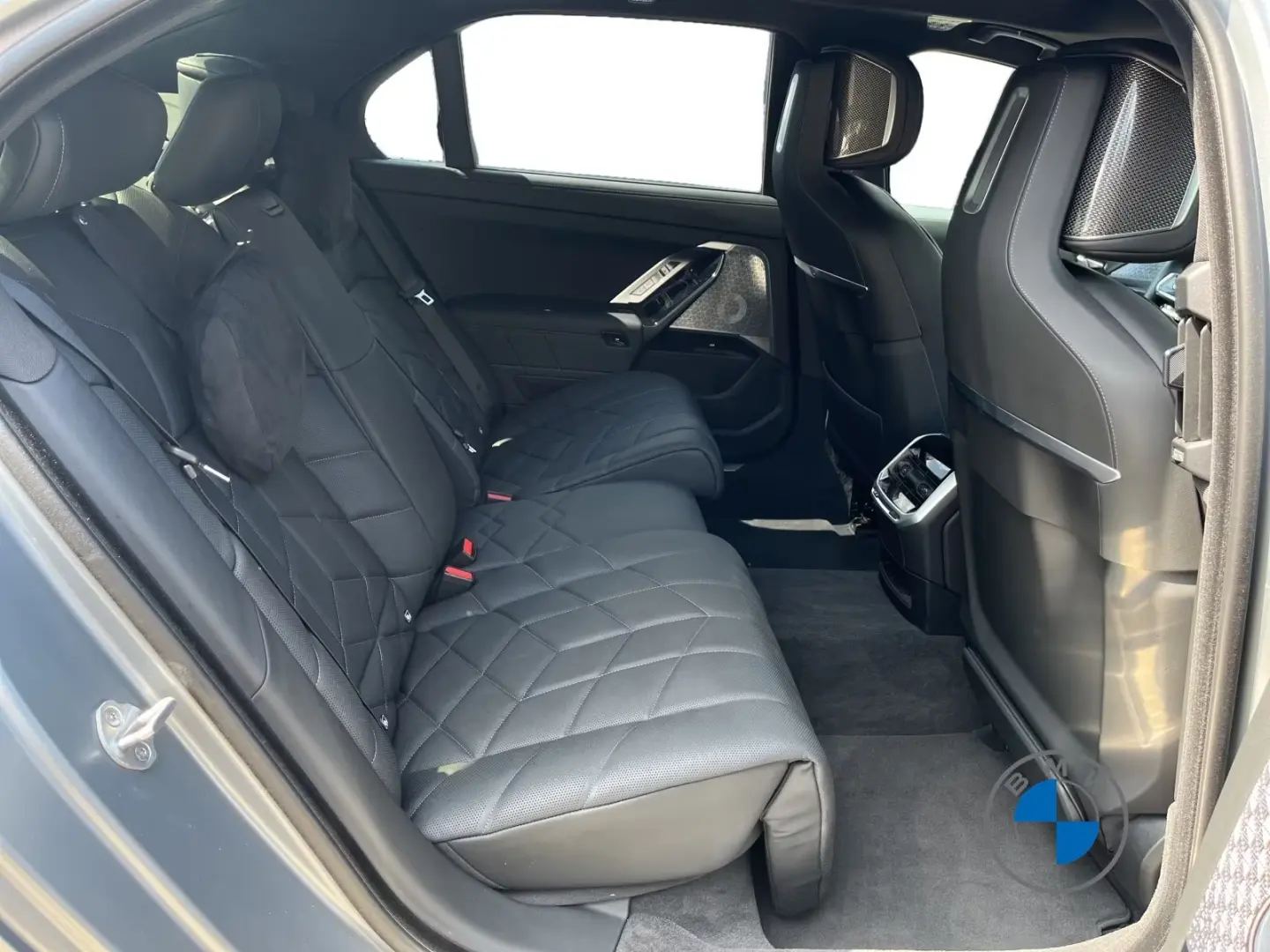 BMW 750 e xDrive M Sport Pro 21