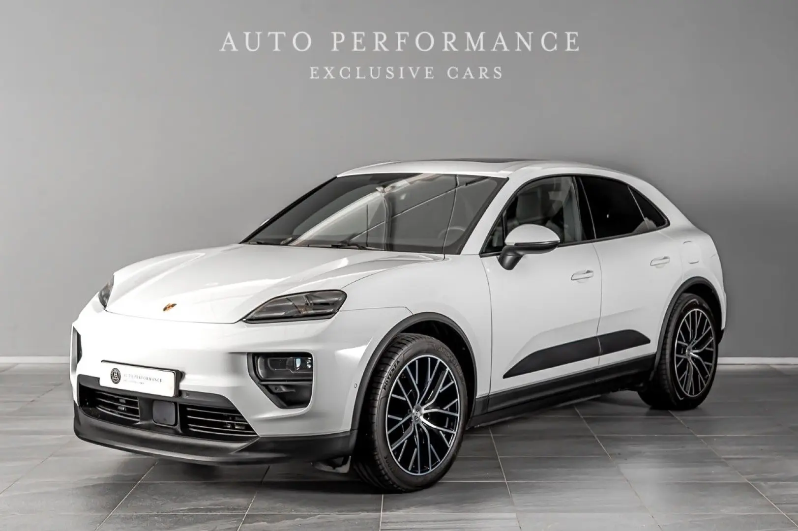 Macan 4 Electric Towbar *NET-EXPORT* €65.500