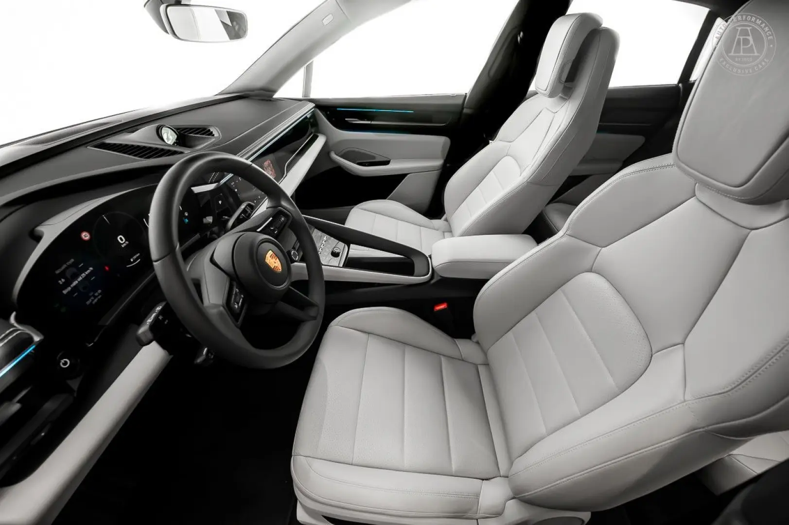 Macan Electric Bose 340hp *NET-EXPORT* €69.900