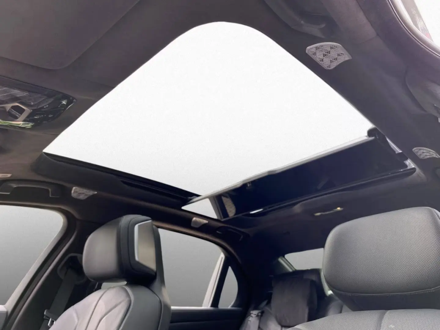 BMW 750 e xDrive M Sport B&W,Lounge