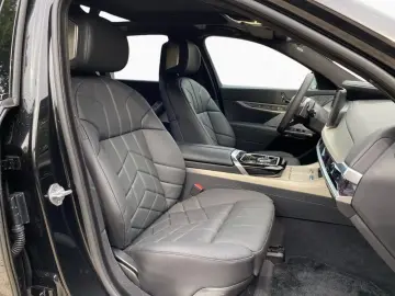 BMW 750 e xDrive M Sport B&W,Lounge