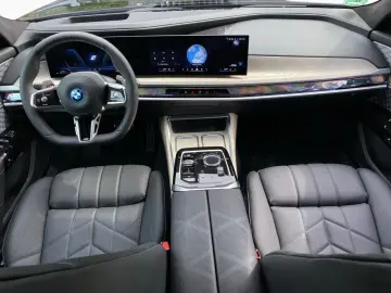 BMW 750 e xDrive M Sport B&W,Lounge