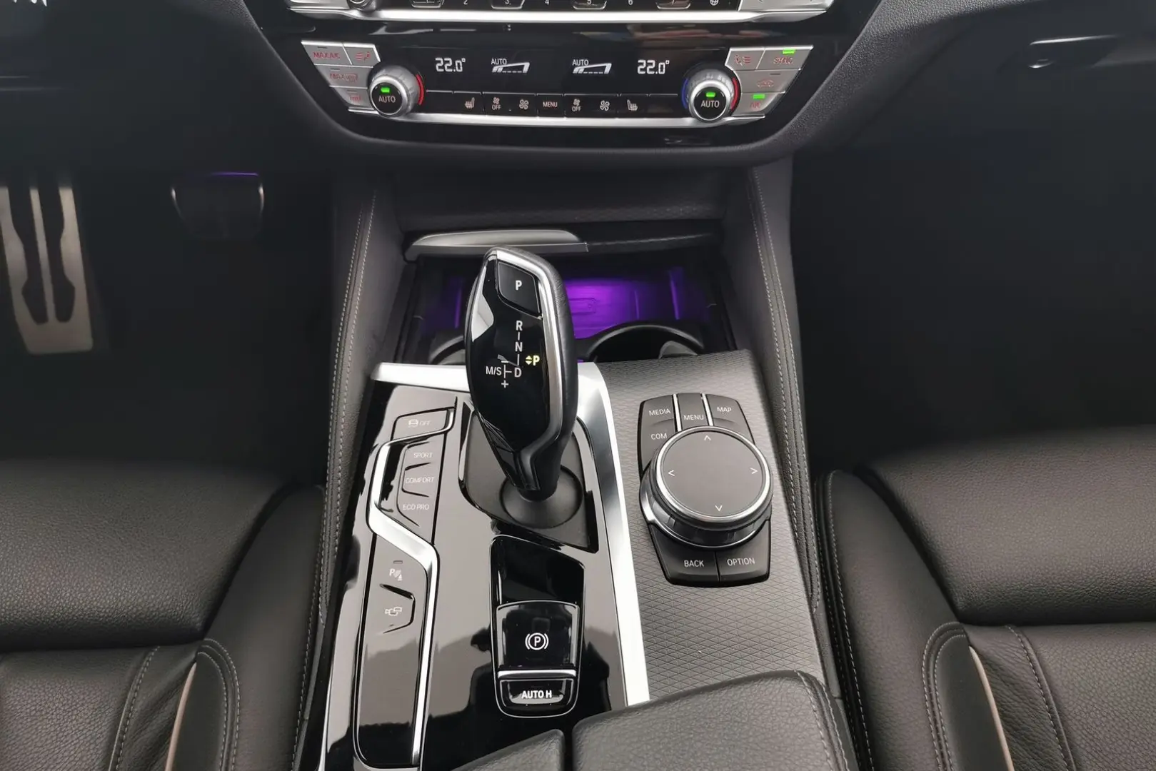 520d M Sport Glasdach|PAs+360°|LEDer|el.Sitz|19