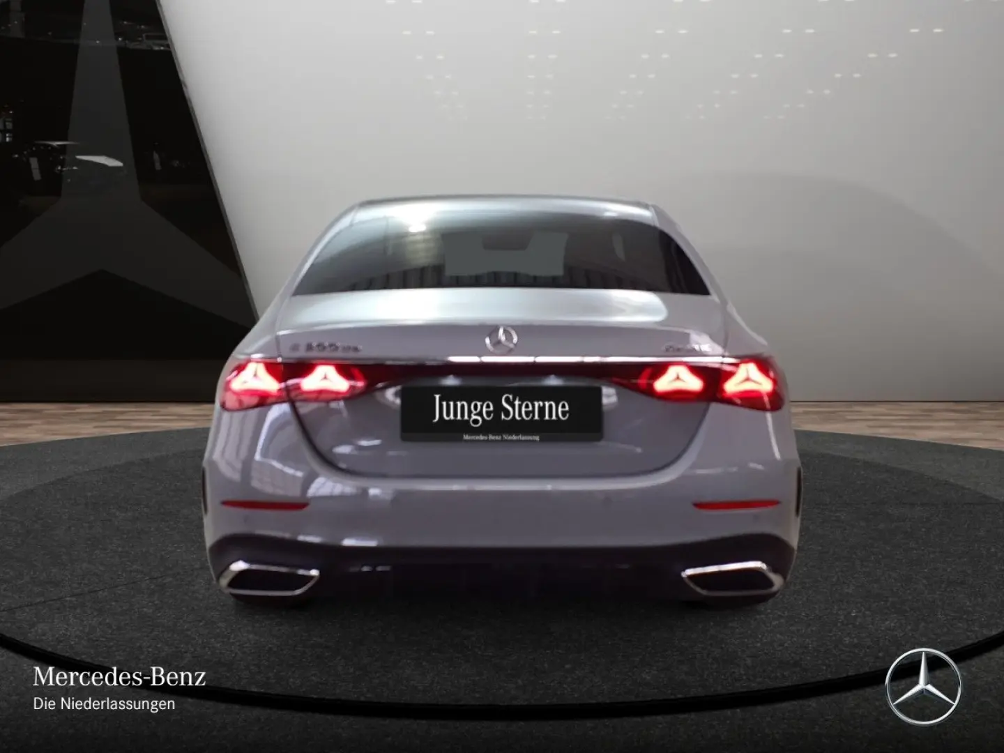 E 300 de 4M AMG Prem+/PANO/AHK/HUD/NIGHT/HA-L/