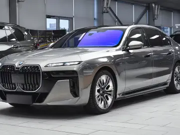 BMW 750 e xDrive M Sport Plug-in Hybrid Sport