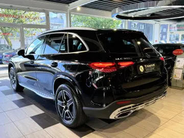 GLC 300 e 4M *AMG-Line*Trittbretter*RFK*19