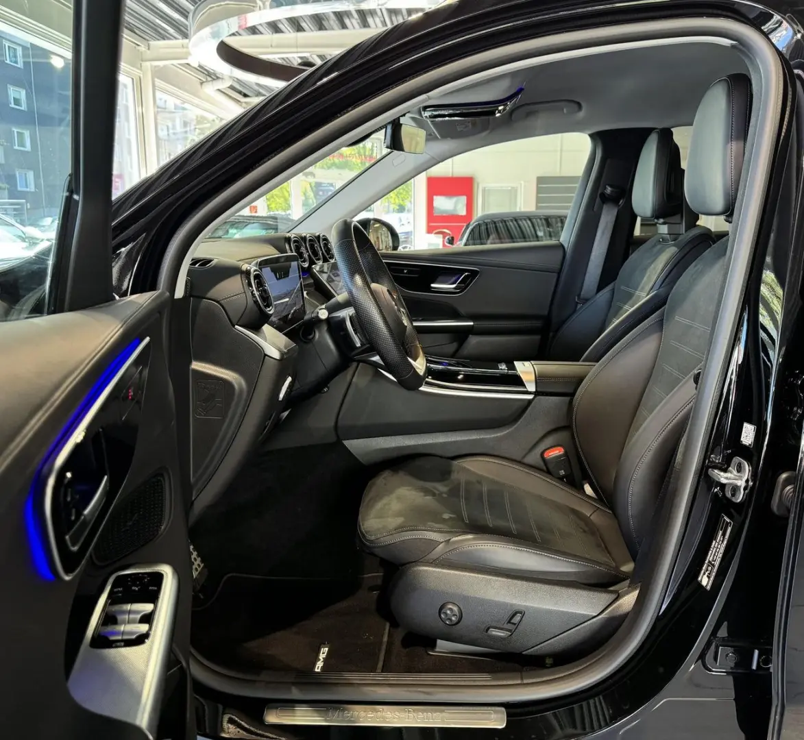 GLC 300 e 4M *AMG-Line*Trittbretter*RFK*19