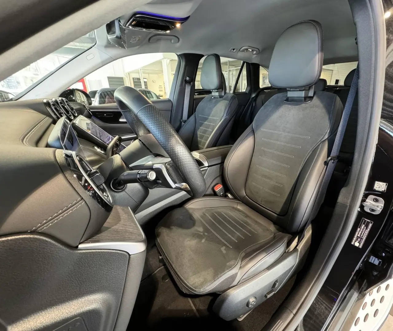 GLC 300 e 4M *AMG-Line*Trittbretter*RFK*19