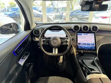 GLC 300 e 4M *AMG-Line*Trittbretter*RFK*19