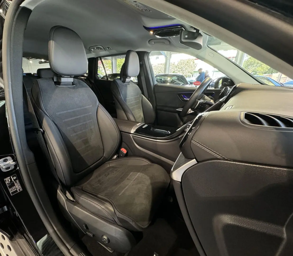 GLC 300 e 4M *AMG-Line*Trittbretter*RFK*19