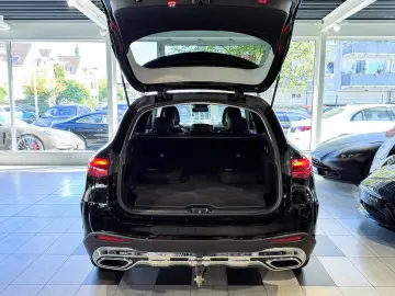 GLC 300 e 4M *AMG-Line*Trittbretter*RFK*19