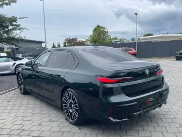 BMW 750 e xDrive M Sport-INDIVIDUAL Oxford