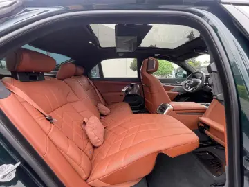 BMW 750 e xDrive M Sport-INDIVIDUAL Oxford