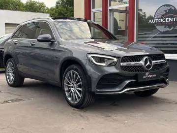 MERCEDES BENZ GLC 300 de 4Matic AMG-LINE*PANO*LEASING
