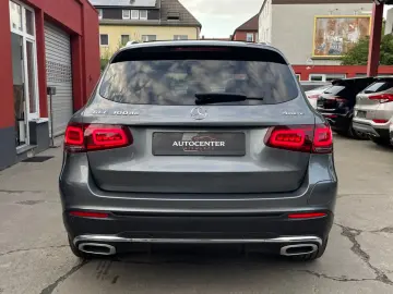 MERCEDES BENZ GLC 300 de 4Matic AMG-LINE*PANO*LEASING