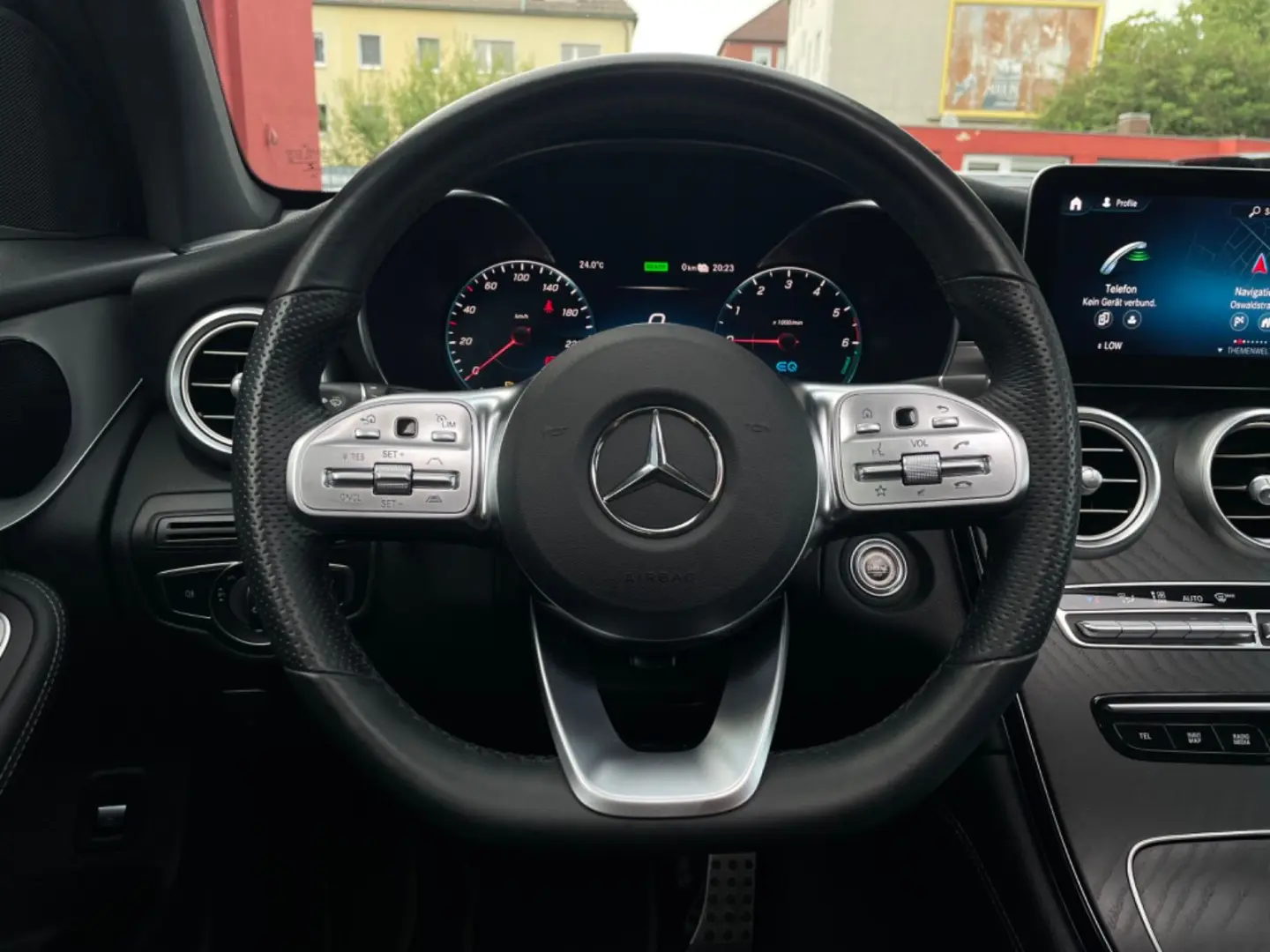 MERCEDES BENZ GLC 300 de 4Matic AMG-LINE*PANO*LEASING
