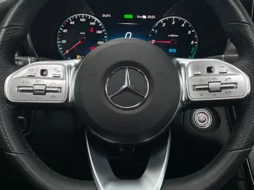 MERCEDES BENZ GLC 300 de 4Matic AMG-LINE*PANO*LEASING