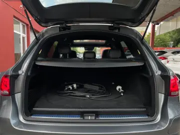 MERCEDES BENZ GLC 300 de 4Matic AMG-LINE*PANO*LEASING