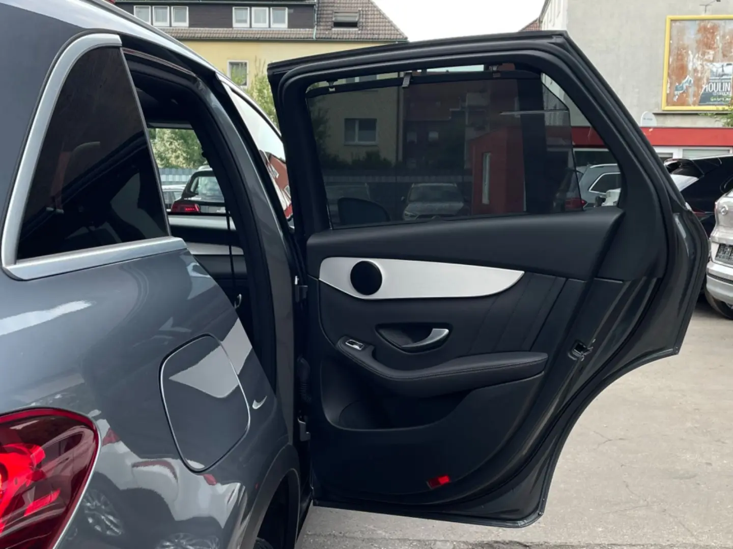 MERCEDES BENZ GLC 300 de 4Matic AMG-LINE*PANO*LEASING
