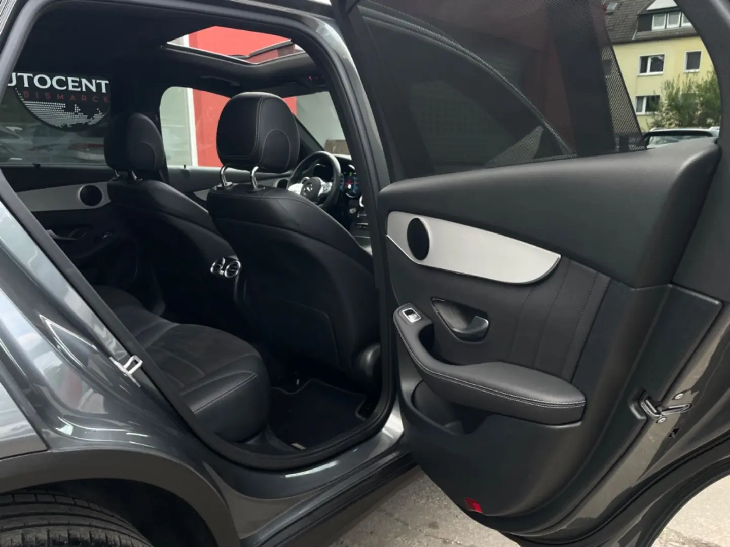 MERCEDES BENZ GLC 300 de 4Matic AMG-LINE*PANO*LEASING