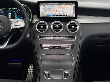 MERCEDES BENZ GLC 300 de 4Matic AMG-LINE*PANO*LEASING