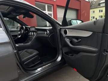 MERCEDES BENZ GLC 300 de 4Matic AMG-LINE*PANO*LEASING