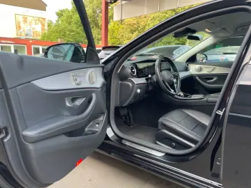 MERCEDES BENZ E220d 4Matic*HEAD-UP*MEMORY*360°KAMERA/LEASING