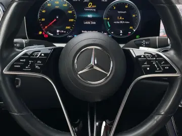 MERCEDES BENZ E220d 4Matic*HEAD-UP*MEMORY*360°KAMERA/LEASING