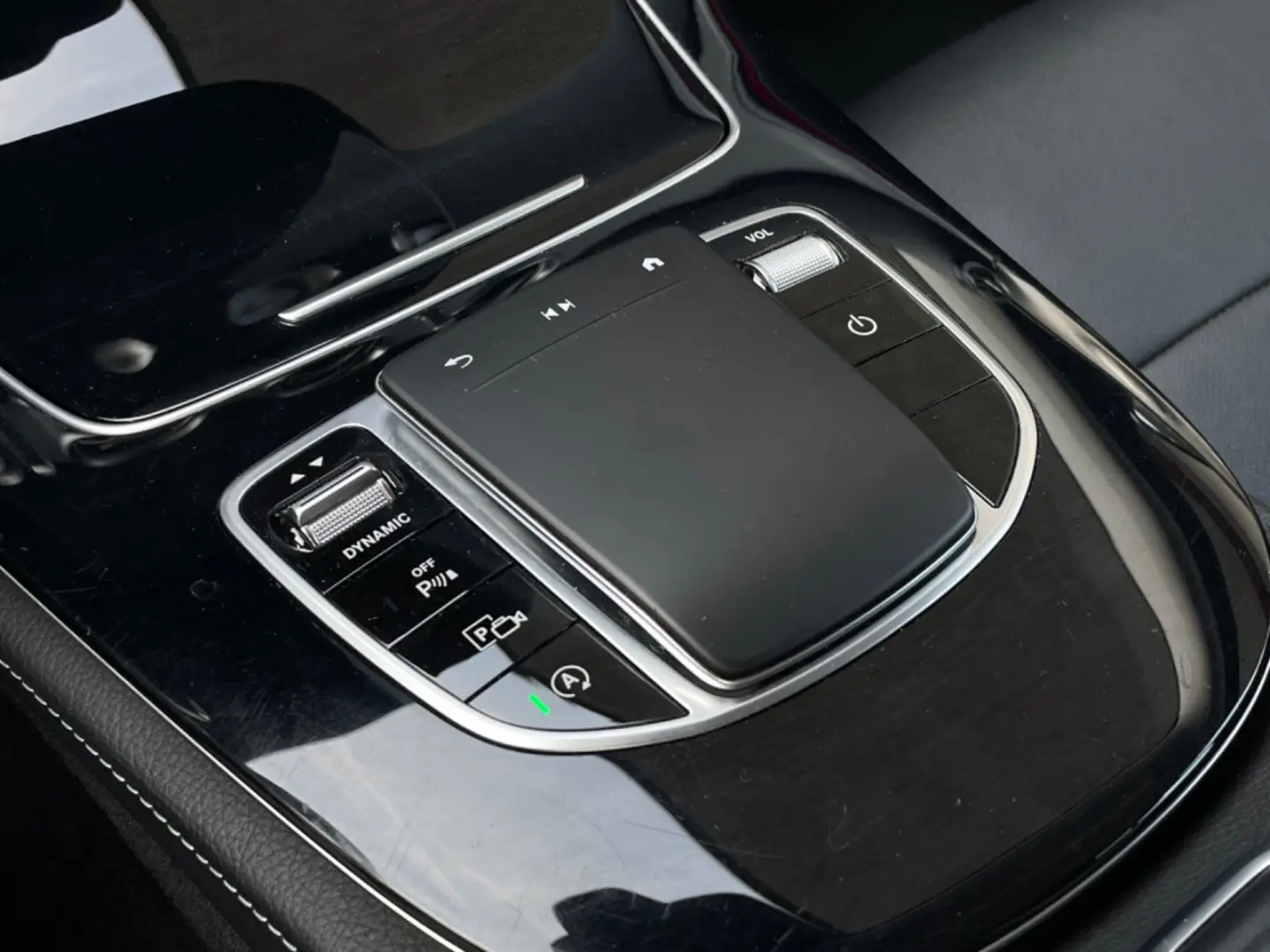 MERCEDES BENZ E220d 4Matic*HEAD-UP*MEMORY*360°KAMERA/LEASING