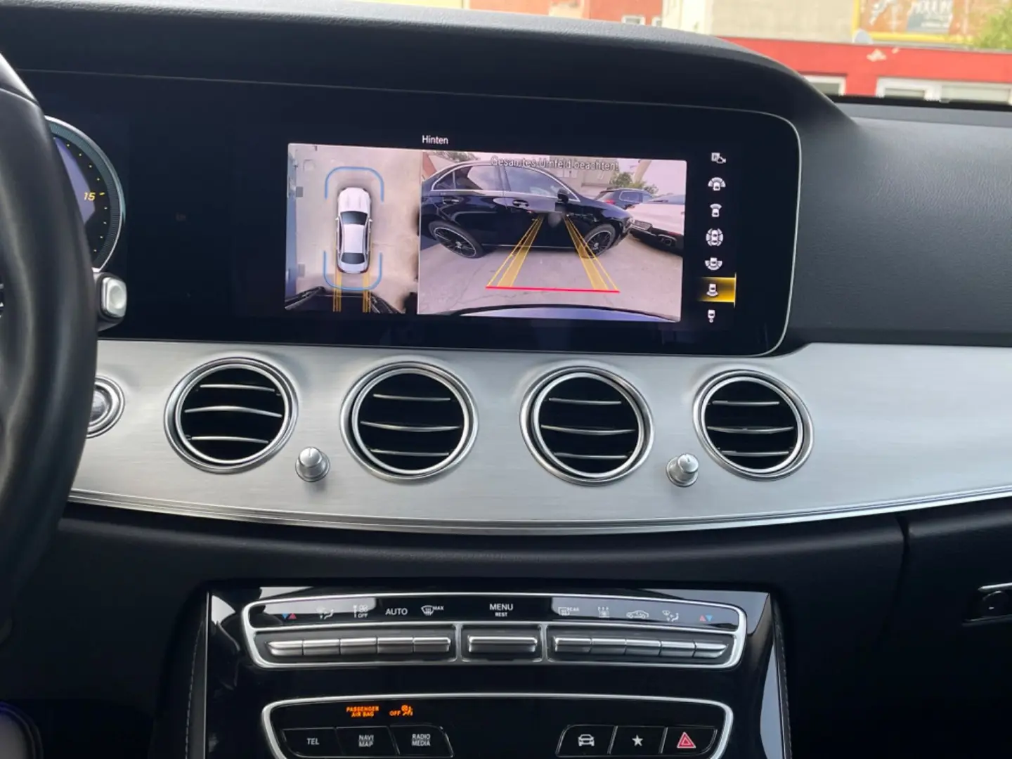 MERCEDES BENZ E220d 4Matic*HEAD-UP*MEMORY*360°KAMERA/LEASING