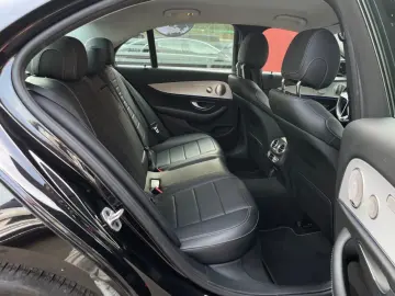 MERCEDES BENZ E220d 4Matic*HEAD-UP*MEMORY*360°KAMERA/LEASING
