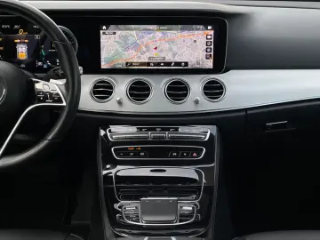 MERCEDES BENZ E220d 4Matic*HEAD-UP*MEMORY*360°KAMERA/LEASING