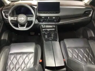 X-Trail 1.5 VC-T e-4ORCE 4x4 Tekna 7 locuri