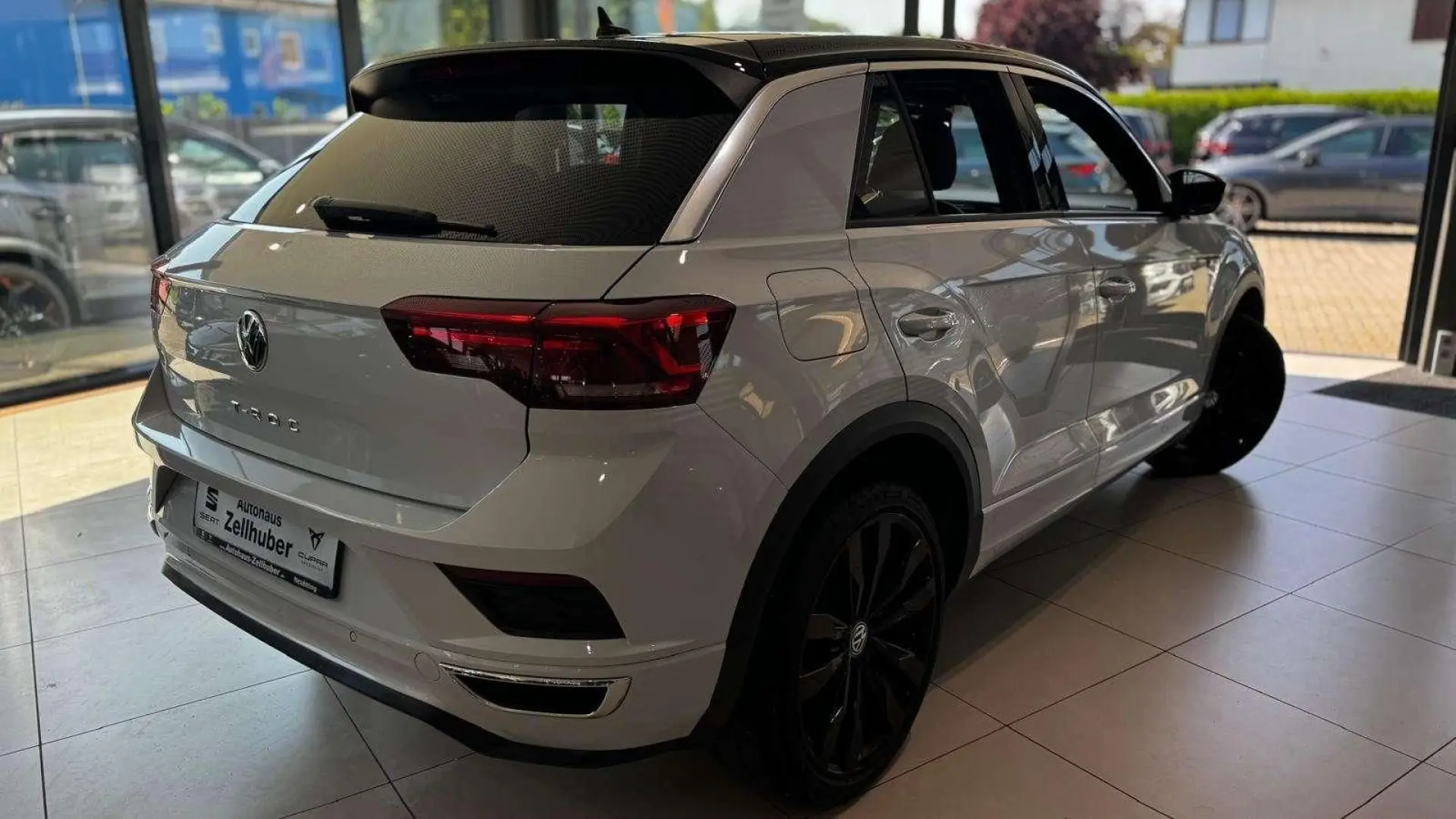 VOLKSWAGEN T-Roc 1.5TSI R-Line*AHK*ACC*Kamera*LEASING