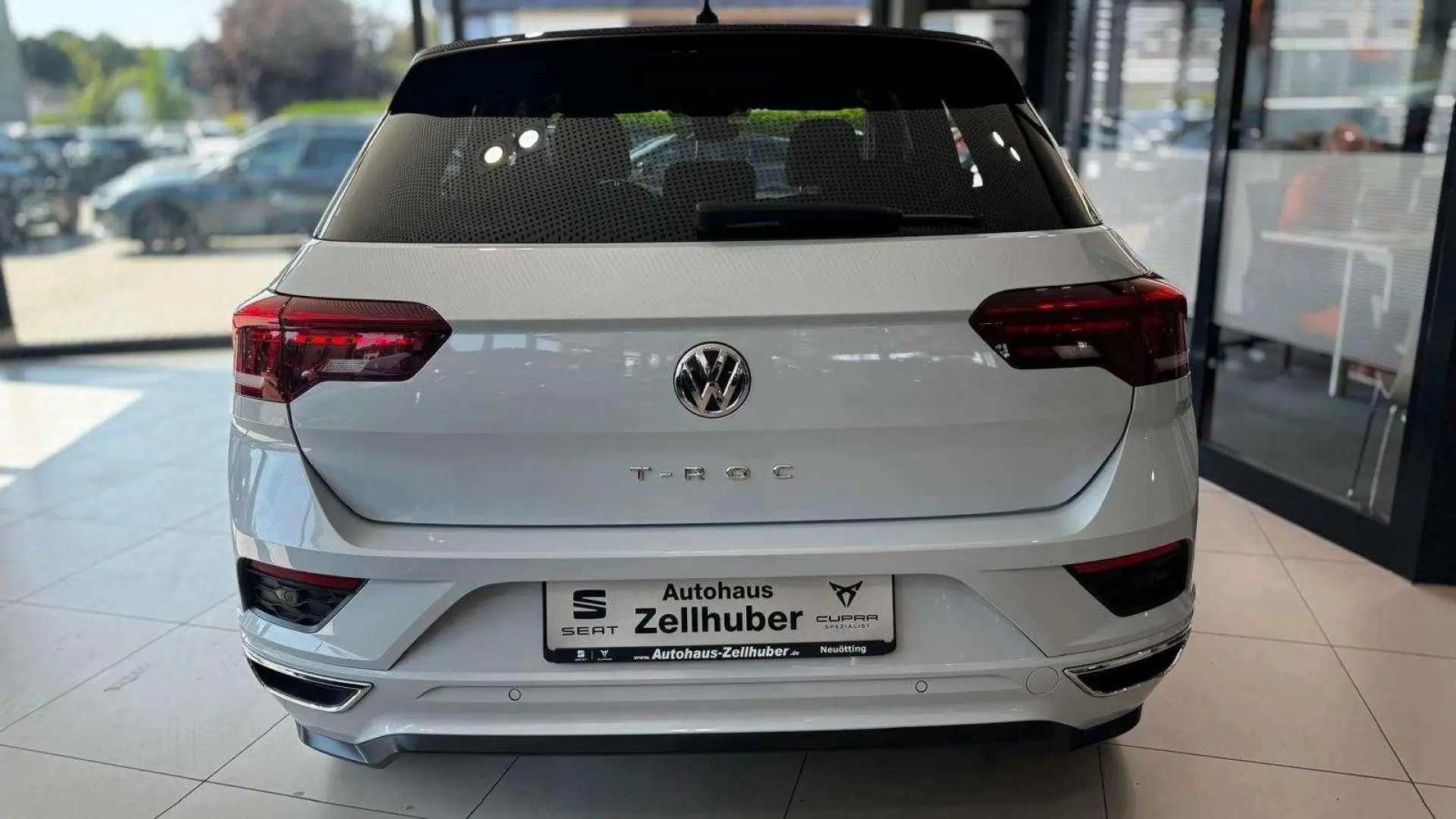 VOLKSWAGEN T-Roc 1.5TSI R-Line*AHK*ACC*Kamera*LEASING