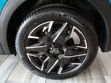 PEUGEOT 3008 Hybrid 136 Allure*LED*DAB*NAVI*ACC/LEASING