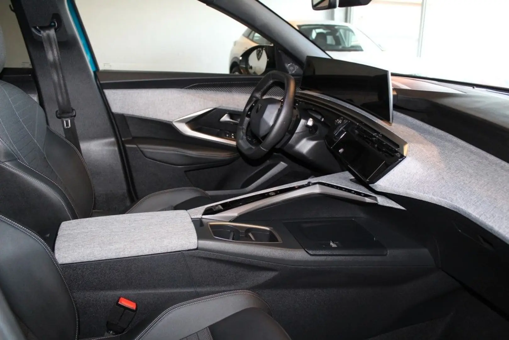 PEUGEOT 3008 Hybrid 136 Allure*LED*DAB*NAVI*ACC/LEASING