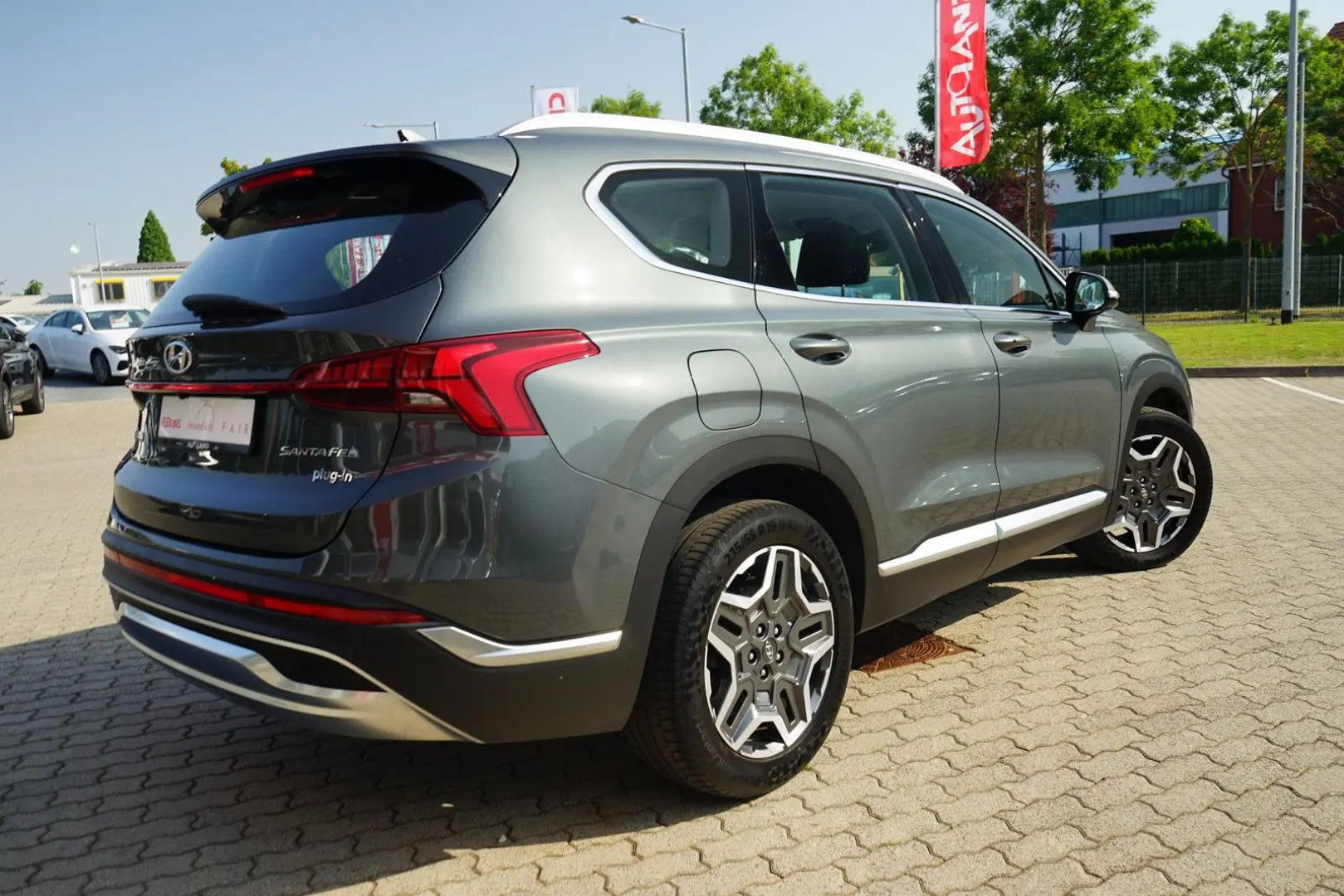 HYUNDAI Santa Fe 1.6 Hybrid 4WD LED ACC LEASING