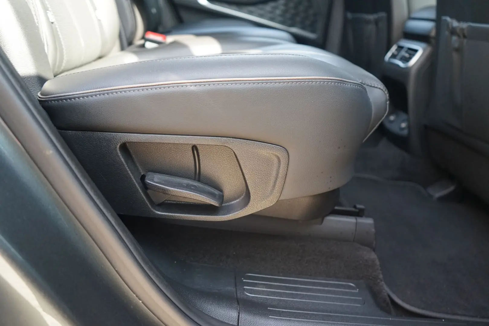 HYUNDAI Santa Fe 1.6 Hybrid 4WD LED ACC LEASING
