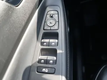HYUNDAI Santa Fe 1.6 Hybrid 4WD LED ACC LEASING