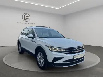 VOLKSWAGEN Tiguan Elegance*Virtual*Pano*Matrix*ACC*LEASING