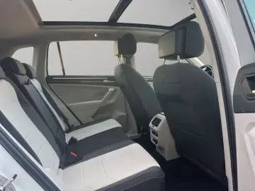 VOLKSWAGEN Tiguan Elegance*Virtual*Pano*Matrix*ACC*LEASING