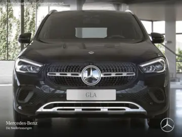 MERCEDES BENZ GLA 220 d Progressive/MBUX/Dist/Ambi/LEASING